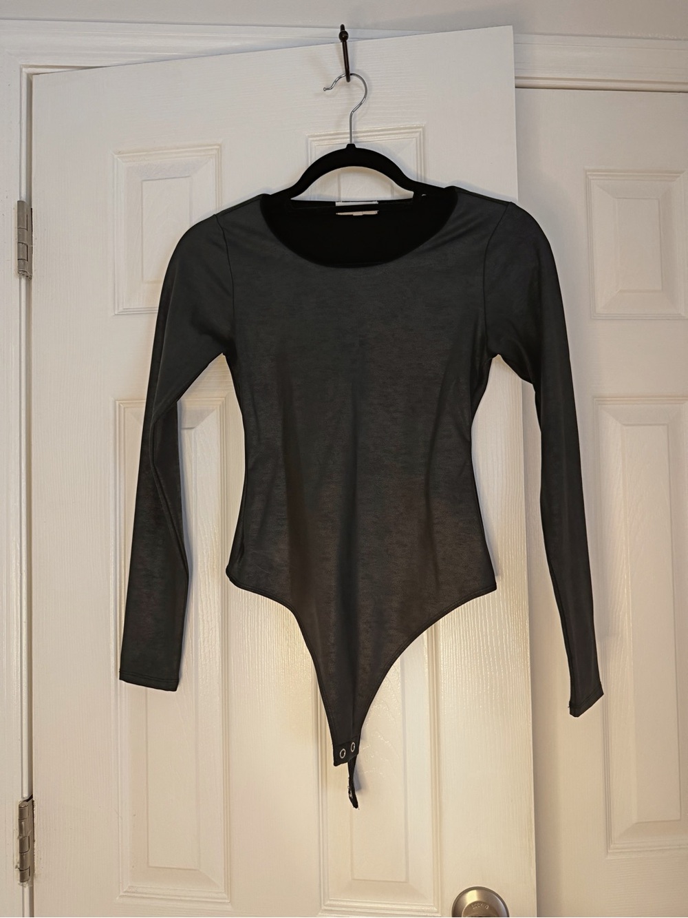 Good American Black Long-Sleeve Scoop Neck Bodysuit faux leather